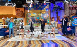 Cynthia Rodríguez feet photo thumbnail