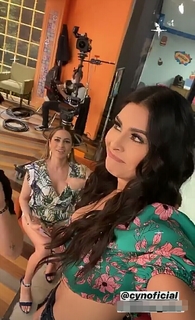 Cynthia Rodríguez feet photo thumbnail