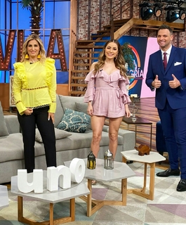 Cynthia Rodríguez feet photo thumbnail