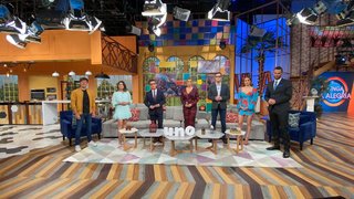 Cynthia Rodríguez feet photo thumbnail