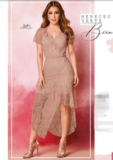 Cynthia Rodríguez feet photo thumbnail