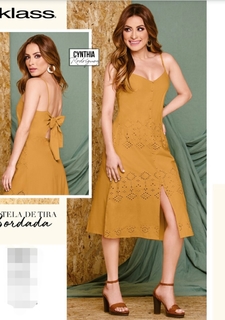 Cynthia Rodríguez feet photo thumbnail