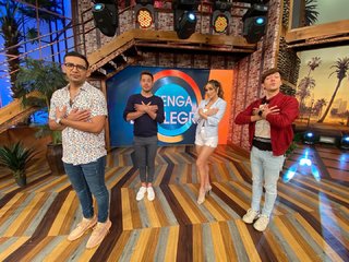 Cynthia Rodríguez feet photo thumbnail