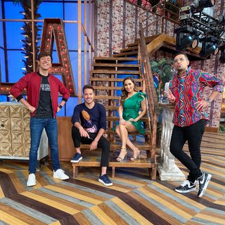 Cynthia Rodríguez feet photo thumbnail