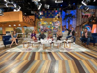 Cynthia Rodríguez feet photo thumbnail