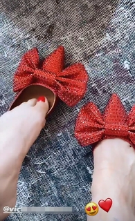 Cynthia Rodríguez feet photo thumbnail