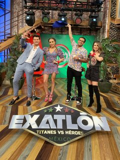 Cynthia Rodríguez feet photo thumbnail