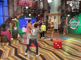 Cynthia Rodríguez feet photo thumbnail