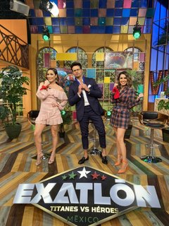 Cynthia Rodríguez feet photo thumbnail