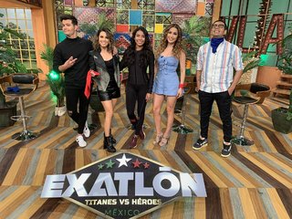 Cynthia Rodríguez feet photo thumbnail