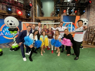 Cynthia Rodríguez feet photo thumbnail