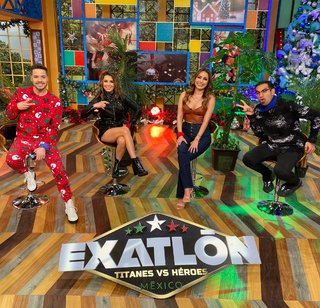 Cynthia Rodríguez feet photo thumbnail