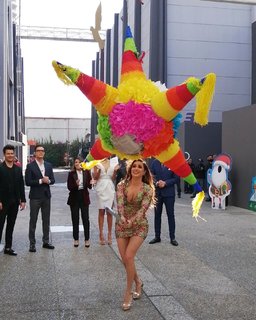 Cynthia Rodríguez feet photo thumbnail