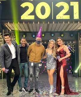 Cynthia Rodríguez feet photo thumbnail