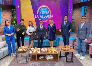 Cynthia Rodríguez feet photo thumbnail