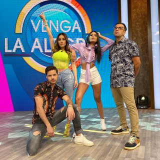 Cynthia Rodríguez feet photo thumbnail