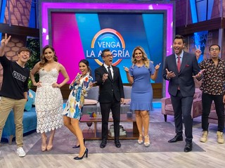 Cynthia Rodríguez feet photo thumbnail