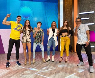 Cynthia Rodríguez feet photo thumbnail
