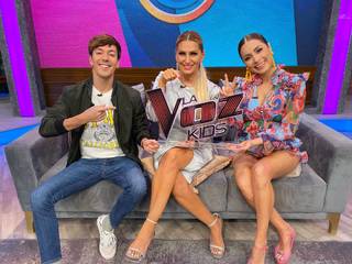 Cynthia Rodríguez feet photo thumbnail