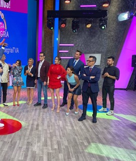 Cynthia Rodríguez feet photo thumbnail