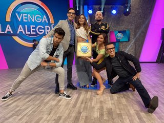 Cynthia Rodríguez feet photo thumbnail