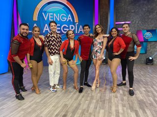 Cynthia Rodríguez feet photo thumbnail