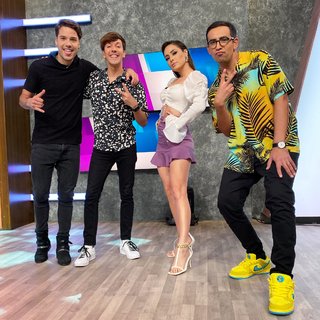 Cynthia Rodríguez feet photo thumbnail