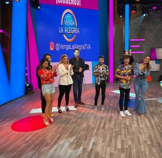 Cynthia Rodríguez feet photo thumbnail