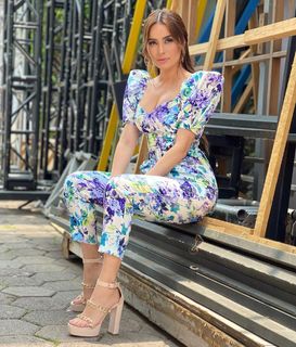 Cynthia Rodríguez feet photo thumbnail