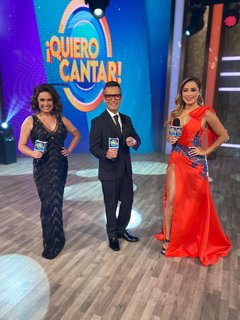 Cynthia Rodríguez feet photo thumbnail