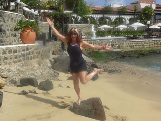 Cynthia Rothrock feet photo thumbnail