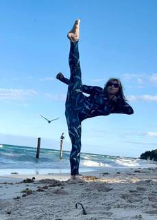 Cynthia Rothrock feet photo thumbnail