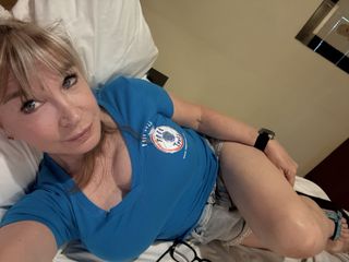 Cynthia Rothrock feet photo thumbnail