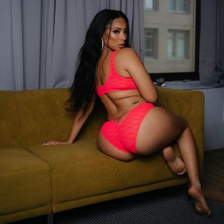 Cynthia Santana feet photo 11