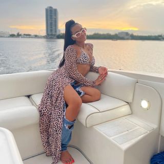 Cynthia Santana feet photo 3