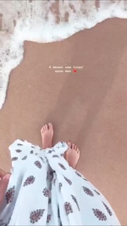 Cynthia Senek feet photo 2