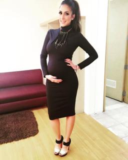 Cynthia Urias feet photo thumbnail