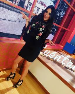 Cynthia Urias feet photo thumbnail