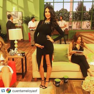 Cynthia Urias feet photo thumbnail