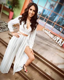 Cynthia Urias feet photo thumbnail