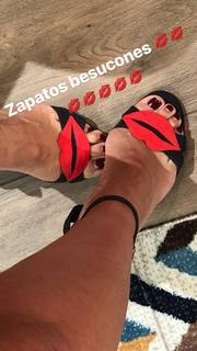 Cynthia Urias feet photo thumbnail