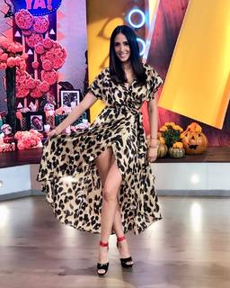 Cynthia Urias feet photo thumbnail