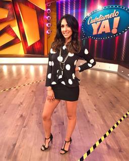 Cynthia Urias feet photo thumbnail