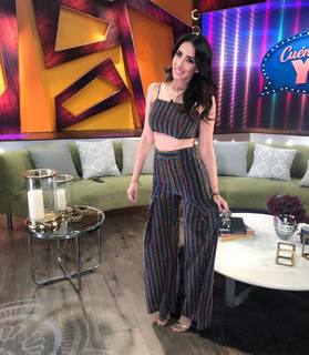 Cynthia Urias feet photo thumbnail