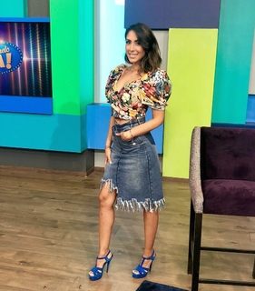 Cynthia Urias feet photo thumbnail