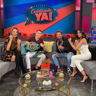 Cynthia Urias feet photo thumbnail