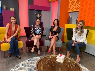 Cynthia Urias feet photo thumbnail