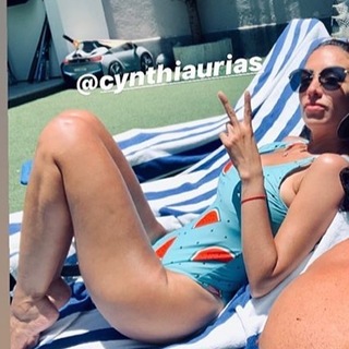 Cynthia Urias feet photo thumbnail