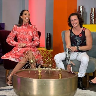 Cynthia Urias feet photo thumbnail