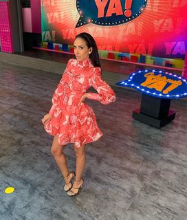 Cynthia Urias feet photo thumbnail